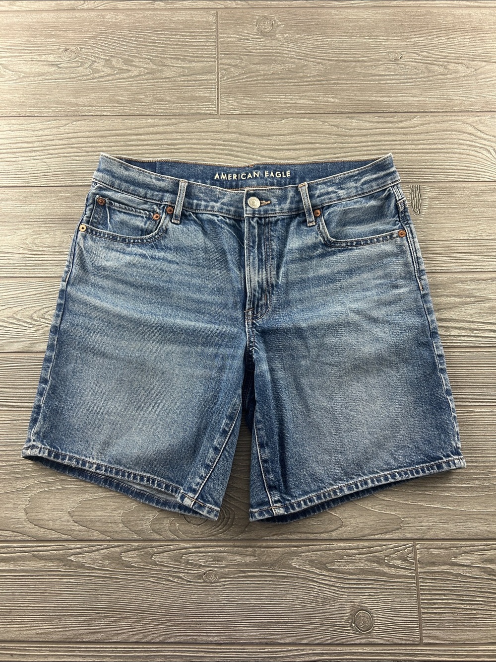 American Eagle Outfitters Men's Mid Wash Denim Jean Shorts